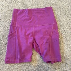 Lulu align shorts with pockets